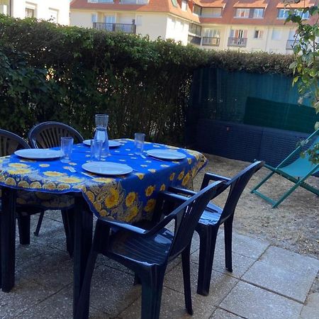 2 Pieces Avec Jardin ! Apartment Villers-sur-Mer Bagian luar foto